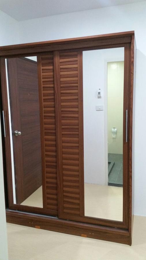 Kontiki Guesthouse Jomtien Beach Esterno foto